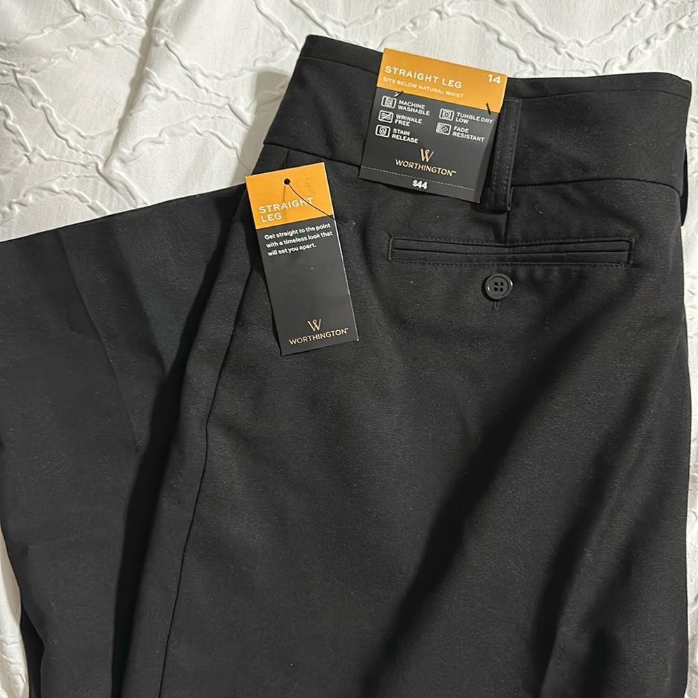 New with tags.  Worthington women’s dress pants size 14 Black